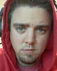 Kenny Rucker's Instagram, Twitter & Facebook