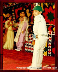 Bollywood Amazing Pics Childhood Pic Of Atif Aslam Facebook When atif aslam was a child. bollywood amazing pics childhood pic