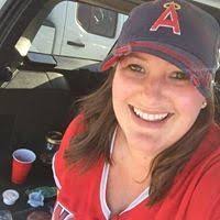 Amanda Totten's Instagram, Twitter & Facebook