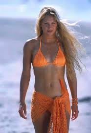 Russian tennis star anna kournikova shows off the adidas 2002 collection 'young on court' after a press conference in. Anna Kournikova Grosse Gewicht Korperstatistik