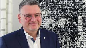 Biberacher OB Zeidler nach Corona-Infektion weiter in Reha