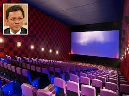 Kala itu, usianya menginjak 3 tahun. Sabah Benar Operasi Panggung Wayang Perkhidmatan Kecantikan