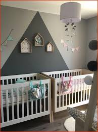 Idée peinture chambre bébé impressionnant ide peinture chambre fille voici une jolie chambre pour vous. Decoration Murale Chambre Bebe 50 Idees Deco C Tendance Fr