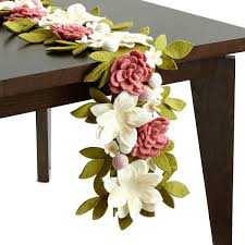 Floral Garden Felt Table Runner Felt Flowers Diy Felt Crafts Diy Felt Flowers