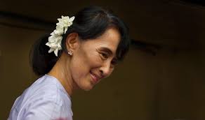 အမှန်ဖက်က ရပ်တည်