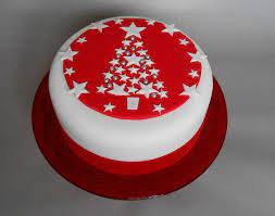 Squeeze out some time for your spec. 10 Cute Christmas Cake Ideas You Must Love Pretty Designs Christmas Cake Designs Christmas Cake Decorations Mini Christmas Cakes