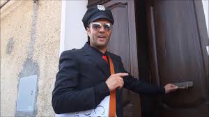 C'è posta per… massimo ranieri. C E Posta Per Te Consegna Della Busta Parodia Youtube