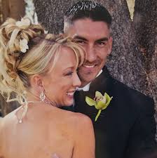 What double decker wagon is best for carrying softball equipment?