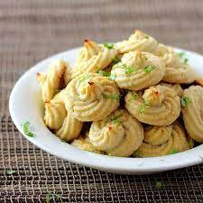 Duchess Cauliflowers Low Carb So Simple Gluten Free Sugar Free Recipes With 5 Ingredients Or Less Low Carb Side Dishes Low Carb Thanksgiving Recipes Recipes