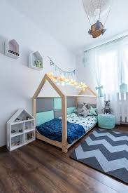 F5ab8aca10aa779896f2717aa3b4de5a Montessori Bedroom Kid Beds Jpg 628 942 Pixel Peuterkamers Vloer Bedden Grote Jongen Kamers
