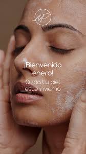 El invierno puede ser duro para tu piel, pero con unos sencillos hábitos  puedes mantenerla hidratada, protegida y radiante., ¡Aquí tienes nuestras  recomendaciones para empezar el año cuidándote! ❄️✨, ...