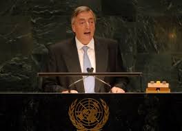 Anteriormente, foi presidente da argentina de 2007 até 2015 e senadora pelas províncias de santa cruz e buenos aires. Cristina Fernandez De Kirchner Address By Nestor Kirchner At Un General Assembly 2007 Cristina Fernandez De Kirchner