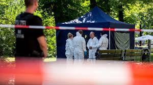 Check spelling or type a new query. Mord An Georgier In Berlin Kanzlerin Merkel Verteidigt Ausweisungen Tagesschau De