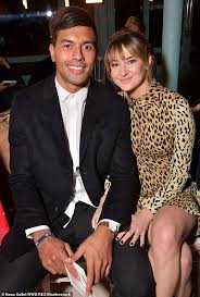 Shailene woodley is dating ben volavola since last four years. Shailene Woodley Recalls Being In An Open Relationship And Staying With An Abusive Partner Daily Mail Online
