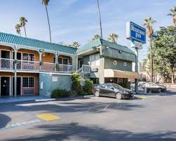 The simply furnished rooms at the budget inn hollywood feature air conditioning, a cable tv, and free toiletries. Rodeway Inn Hollywood In Los Angeles Ca 300 Reviews Price From 120 Planet Of Hotels