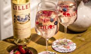 Vom klassischen «lillet vive» mit tonic bis hin zu raffinierten kreationen wie der winterlichen «lillet tarte» mit zimt und apfelscheiben. Lillet Aperitif Rezepte Infos Tonic Cocktails Hier Gunstig Kaufen