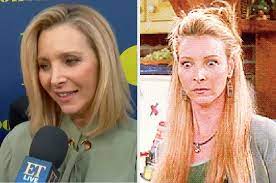 Lady gaga joined lisa kudrow at central perk to perform phoebe buffay's song smelly cat at the 'friends' reunion. Lisa Kudrow Doesn T Watch Friends And Here S The Sad Reason Why