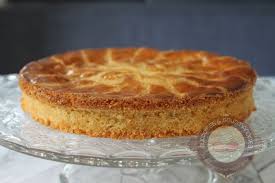 Gateau Basque Aux Chantecler Inspire De Christophe Adam Surprises Et Gourmandises Gourmandise Gateau Basque Biscuits Au Caramel