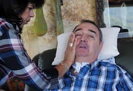 Alí humar estaba acompañado de varios productores de televisión y pidió un trago de chivas 18 años. Usted Cree Que Yo Aqui Postrado Sin Poder Abrazar A Mi Hijo Sin Poder Tocar A Mi Esposa Sintiendome Una Carga Podria Perdonar Luis Fernando Montoya Las2orillas