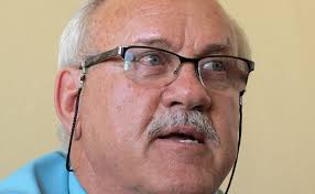 Oudtshoorn se burgemeester deel interessante inligting