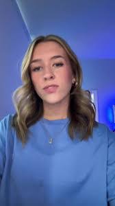 Lana Wallace's Instagram, Twitter & Facebook