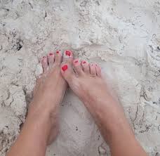 Feet Dream on X: @feetdreamsforU Sentir la arena es lo máximo What a great  sensation!!! Sentir le sable, délicieux !!!! t.colUTLy5M4uL  X
