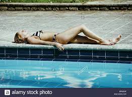 All is well and quiet until julie (pretty and nubile ludivine sagnier) shows up, claiming to be the daughter that sarah's publisher failed to mention. Ludivine Sagnier Swimmingpool 2003 Stockfotografie Alamy