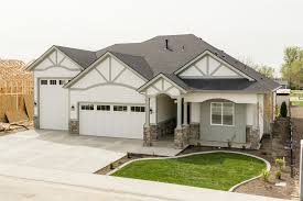 View interior and exterior paint colors and color palettes. Pin On House