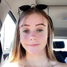 alyssa ellis (@_alyssaellis)