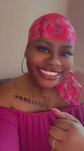 Hey y'all ✨ new here I'm Lane (28 in Kentucky) just here looking for  genuine platonic connections just good vibes, deep convos and genuine  friendship I'm a Virgo don't let that scare