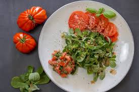 Portulak Salat Mit Fleischtomaten Basische Lebensmittel Rezept In 2020 Portulak Salat Portulak Fleischtomate