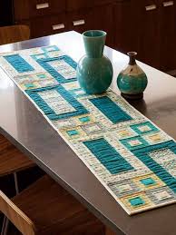 Hugedomains Com Shop For Over 300 000 Premium Domains Modern Table Runners Table Runner Pattern Quilted Table Runners