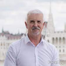 Since june 2019 he has been the parliamentary group leader of the jobbik. Jakab Peter Toletek Kaptam Egy Alkalmazasnak Facebook