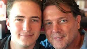 Famosos que apoyan a sus hijos LGBT+ - Homosensual