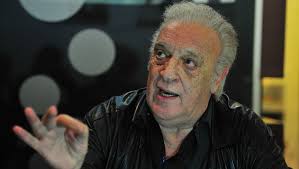 Jun 16, 2021 · basile, de 77 años, quien tiene aplicada la primera dosis de la vacuna contra el covid 19, fue internado este martes en una clínica porteña para estar bajo control médico. Coco Basile Diego Simeone A La Seleccion Marcelo Bielsa Marketinero Y Que Los Historicos Se Queden En Sus Clubes Junin 24 Noticias De Junin