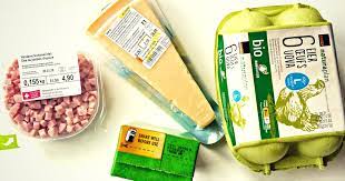 La data di scadenza riportata sulle confezioni di prodotti alimentari indica la data fino alla quale il prodotto è idoneo a essere consumato rispettando le regole di conservazione suggerite dal produttore. Differenza Tra Data Di Scadenza E Consumare Preferibilmente Entro Bloomsisters