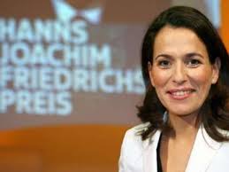 Anne Will erhält Hanns-Joachim-Friedrichs-Preis
