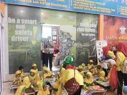 Bunga, binatang, pemandangan, buah, tersedia gratis untuk didownload. 400 Anak Usia Dini Ikut Lomba Mewarnai Tema Lalu Lintas