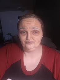 What schools offer film and tv makeup classes in the Kansas City area?