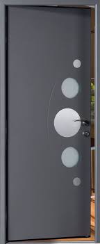 Traditionally favored for its sturdy weight and classic appeal, solid wood bedroom doors offer the far better sound. Porte D Entree Alu Habitat Tendance Pose De Portes D Entree En Aluminium Interior Exterior Doors Wooden Glass Door Wooden Doors