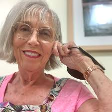 Karyn Lowe, Joi d' Vivre Designs