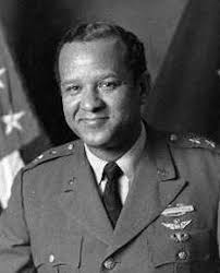 Jerry Curry's Instagram, Twitter & Facebook