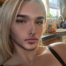 Denise Skipper (@heyitski55)