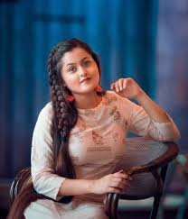 Our expert stylists and barbers will help guide you into the right hairstyle based on your hair's texture and density. 15 Latest Indian Braid Hairstyles For Women Styles At Life