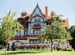 Un Mariage A Deauville Shooting D Inspiration A La Villa Strassburger Villa Le Manoir Les Regions De France