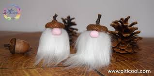 Colecție de la cermac lucia • ultima actualizare în urmă cu 10 zile. Decoratiuni Ornamente De Craciun Mosi Ghinda Piticool Art