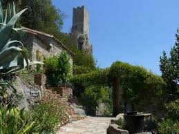 Zierliche bis stattliche, vollkommen winterharte stauden mit mediterranem charakter. Gartengestaltung Im Mediterranen Stil Franzosische Inspiration