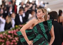 You will find below the horoscopes of the celebrities of our database whose name starts with the letter y. 50 Celebrities You Might Not Know Are Lgbtq Stacker