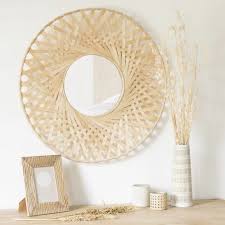 In The Woods Maison Du Monde Sort Une Collection Deco Tres Nature Maison Du Monde Miroir En Rotin Vase En Ceramique