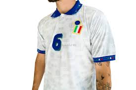 Since the first match, italia has inspired many fans all over the world. 1994 World Cup Italy Away Replica Retro Football Shirt Beautiful 90s